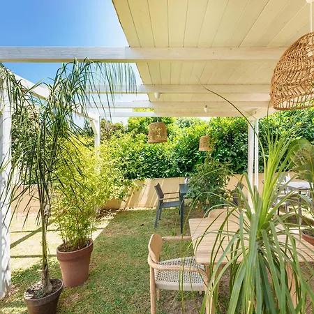 Mazzella Bed & Breakfast